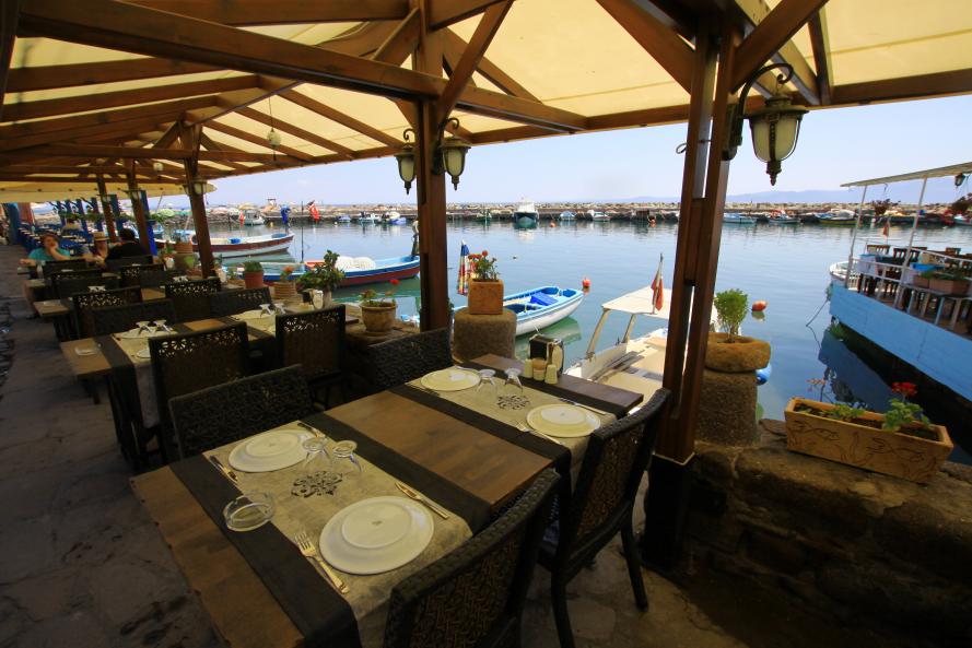 Assos Behram Hotel